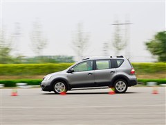 2013 J 1.6XV CVTA