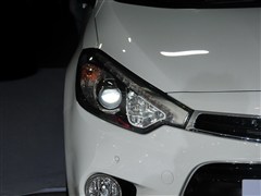 2014 1.6L ԄPremium