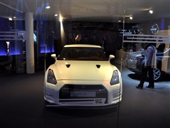ծaGT-R 2010 3.8T Premium Edition