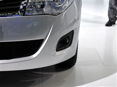 2010 Ɏ 1.5L F