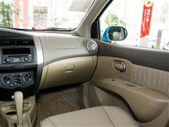 2010 Ő 1.6L Ԅ