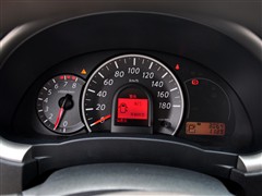 |Lծa,Y,2010 1.5L Ԅǰ,пطPĈDƬ